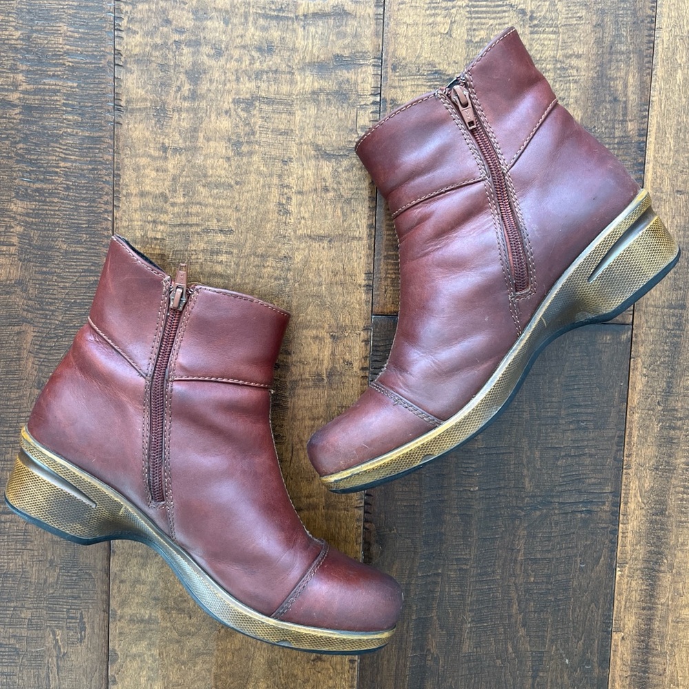 Keen Mora Button brown leather ankle boots with zippers size 9 - Picture 2 of 6